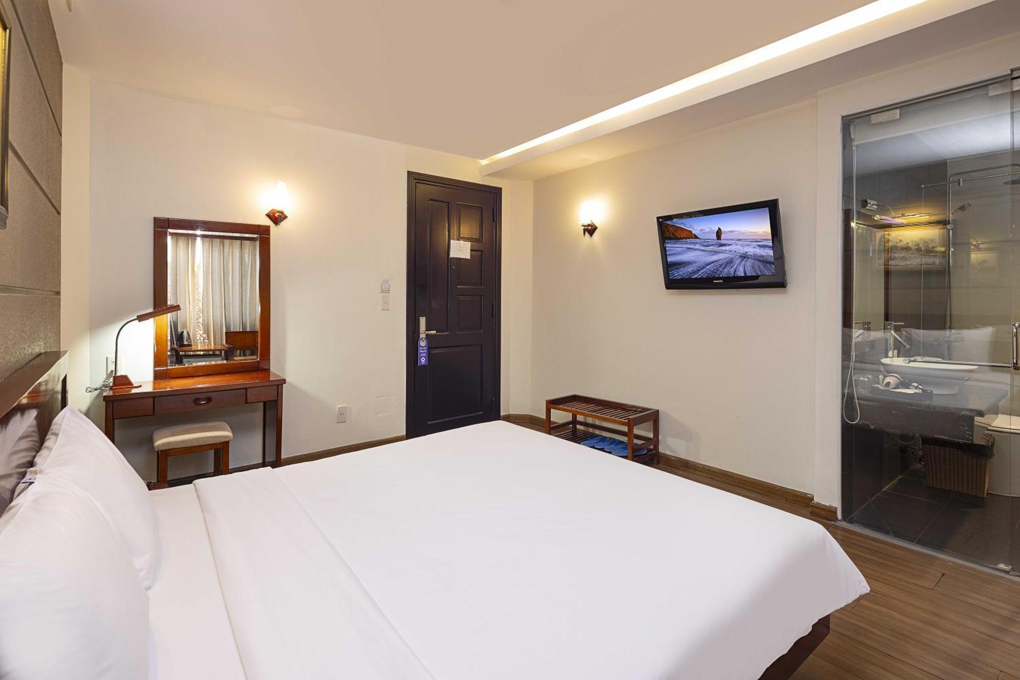 Wintersea Hotel ニャチャン エクステリア 写真